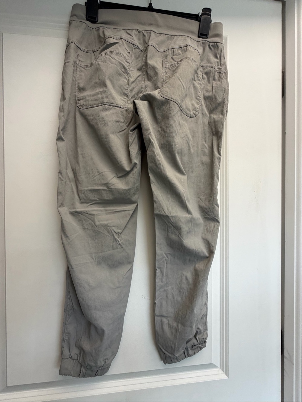 Athleta women’s Cargo Jogger Pants - Light Beige - Picture 2 of 3